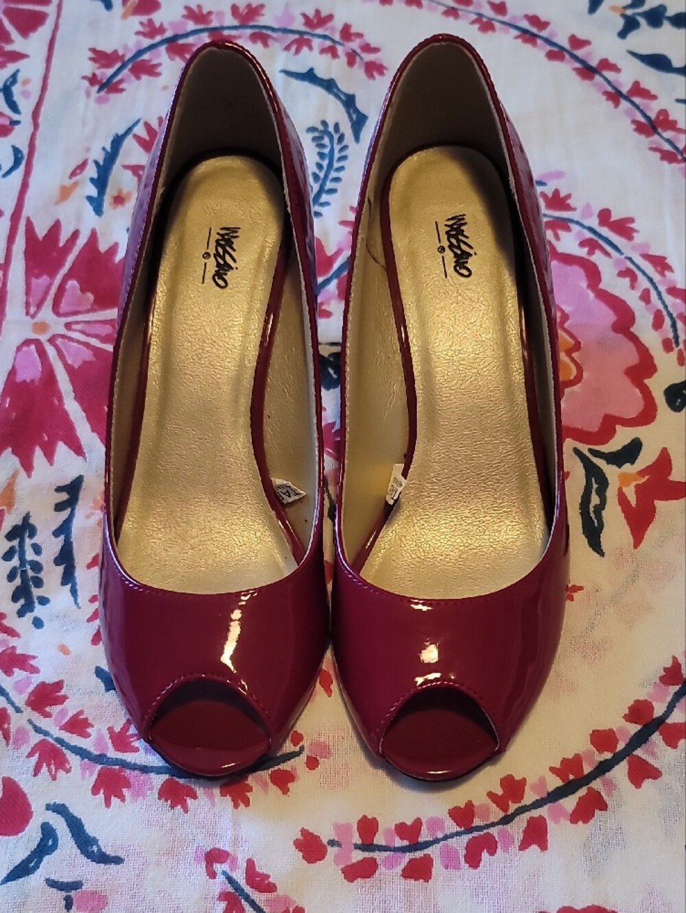 Mossimo Supply Co. Burgundy Red Patent Peep-Toe Holiday Cocktail Party Heels
